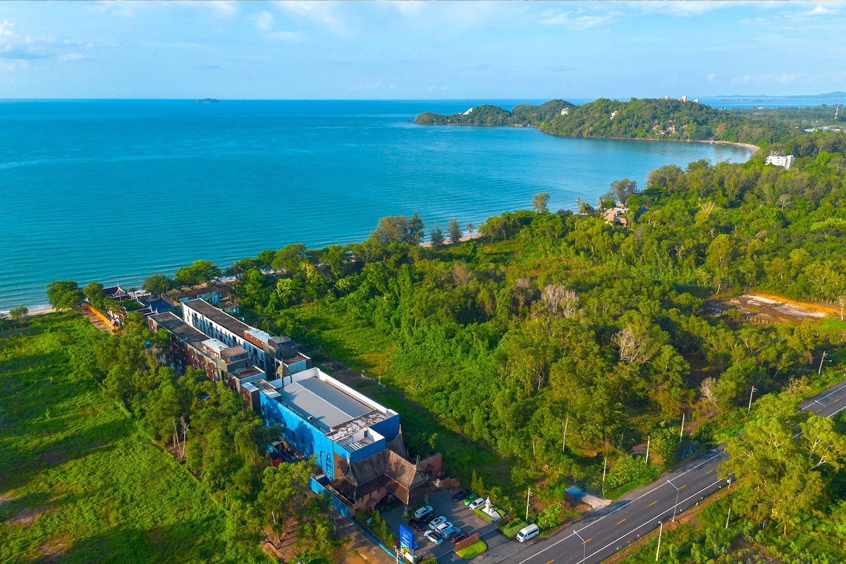 Aksorn Rayong, The Vitality Collection อักษร ระยอง เดอะ ไวทัลลิตี้ คอลเล็คชั่น — พื้นที่กลางแจ้ง