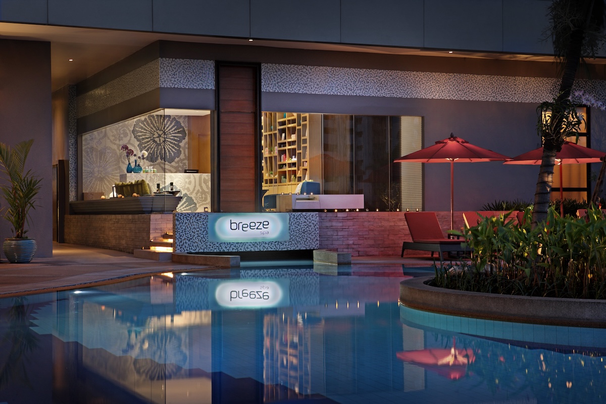 Amari Bangkok อมารี กรุงเทพ — ด้านหน้า Breeze Spa