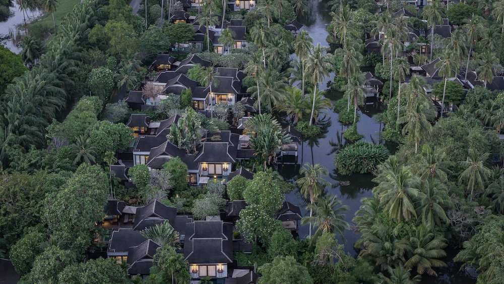 Anantara Mai Khao Phuket Villas อนันตรา ไม้ขาว ภูเก็ต วิลล่า — สถาปัตยกรรมหมู่บ้าน