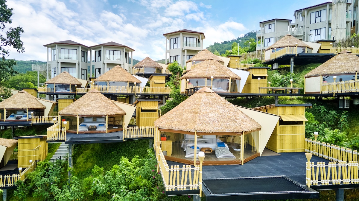 บียอนด์ สกายวอล์ค นางชี Beyond Skywalk Nangshi — บริเวณรีสอร์ต