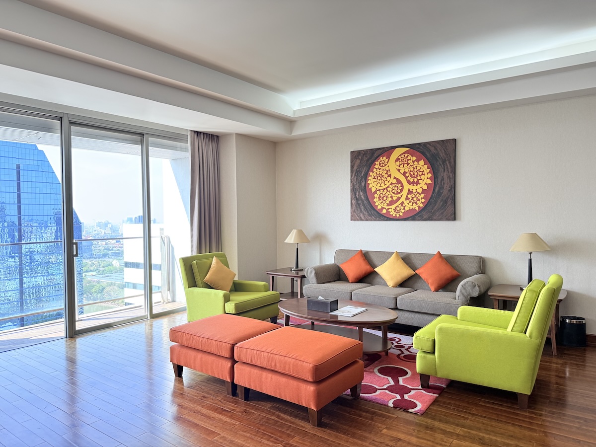 คอลัมน์ แบงค็อก โฮเทล Column Bangkok Hotel — ห้องสวีทสองห้องนอน
