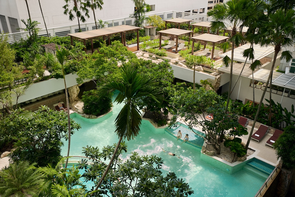 ดุสิต สวีท ราชดำริ กรุงเทพฯ Dusit Suites Hotel Ratchadamri — สระว่ายน้ำ