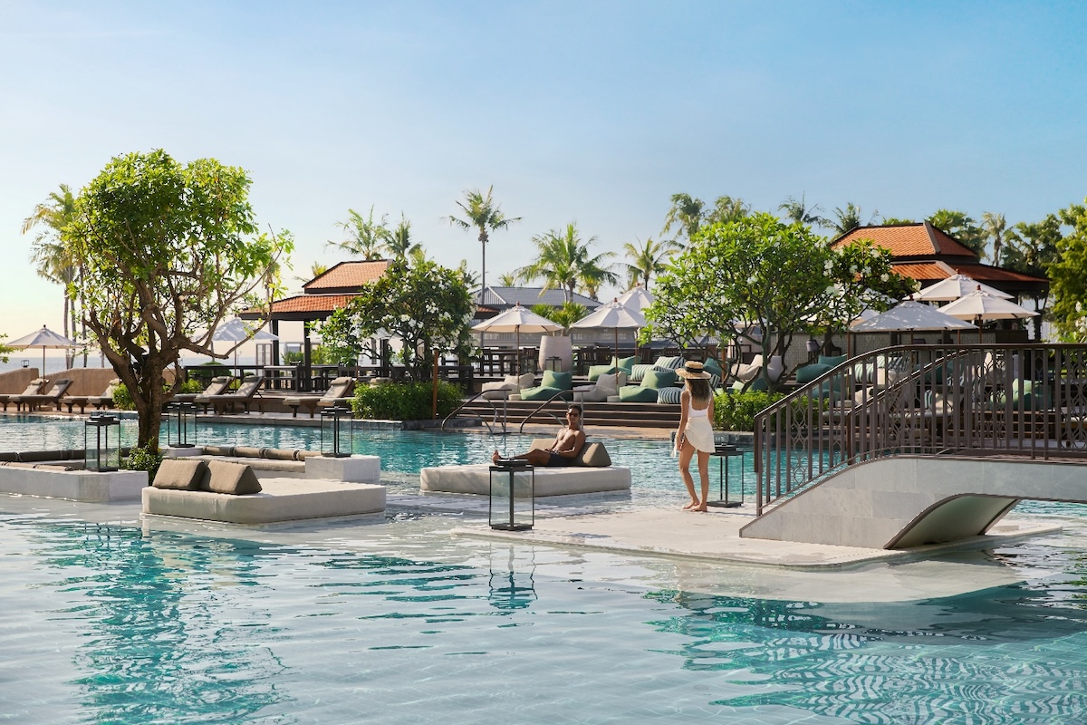 ดุสิตธานี หัวหิน Dusit Thani Hua Hin — สระว่ายน้ำ