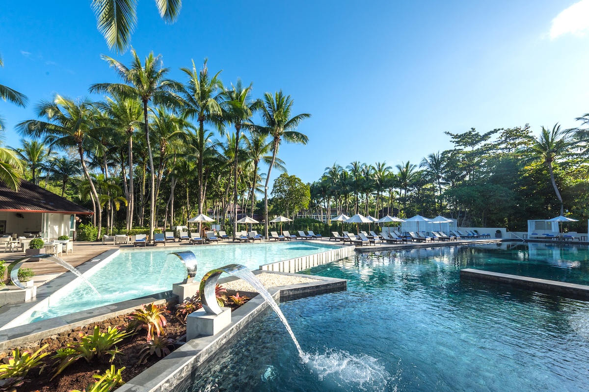 ดุสิตธานี กระบี่ บีช รีสอร์ต Dusit Thani Krabi Beach Resort — สระว่ายน้ำ