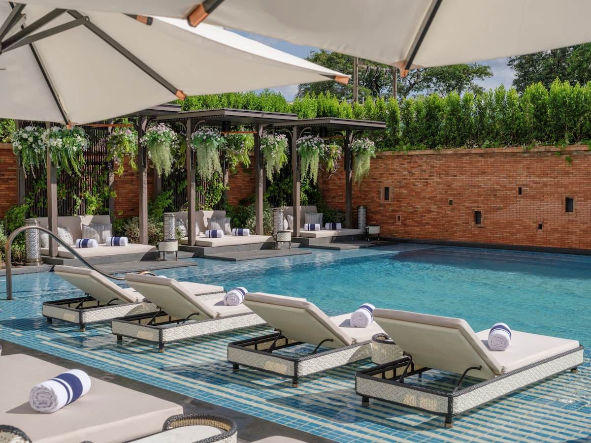 อินเตอร์คอนติเนนตัล เชียงใหม่ แม่ปิง InterContinental® Chiang Mai The Mae Ping — สระว่ายน้ำ