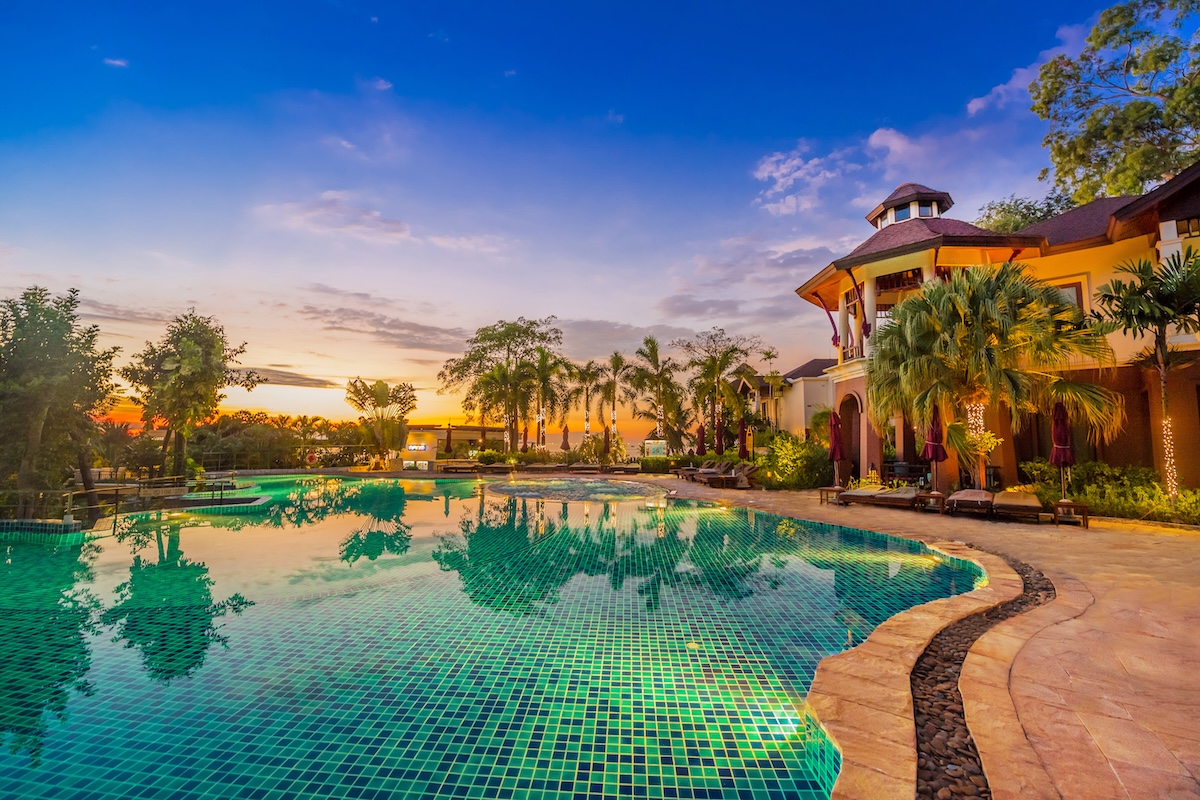 อินเตอร์คอนติเนนตัล พัทยา รีสอร์ท InterContinental Pattaya Resort — สระว่ายน้ำกลางแจ้ง