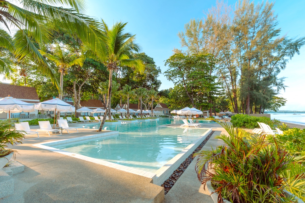 เขาหลัก เอมเมอรัลด์ บีช รีสอร์ต แอนด์ สปา Khaolak Emerald Beach Resort & Spa — สระว่ายน้ำ
