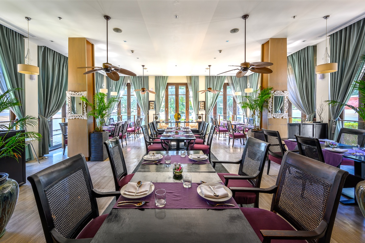 ไม้ขาว ดรีม วิลล่า รีสอร์ต แอนด์ สปา Maikhao Dream Villa Resort & Spa — ห้องอาหาร