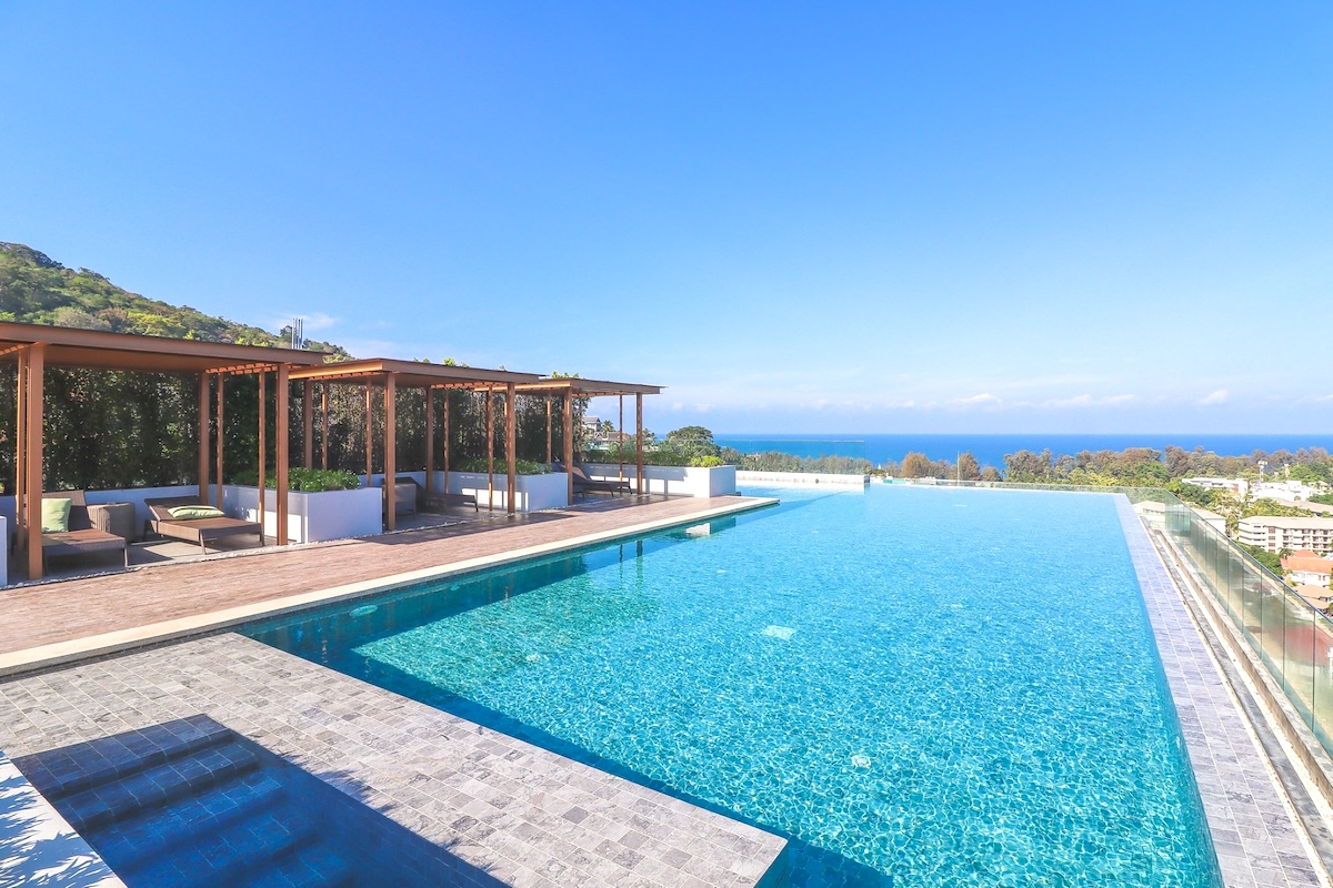 ไมด้า แกรนด์ รีสอร์ท ภูเก็ต Mida Grande Resort Phuket — สระว่ายน้ำ