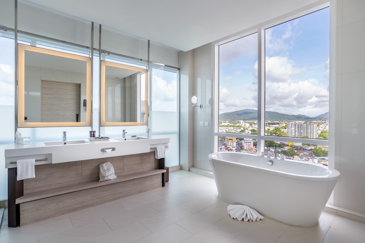โรงแรมโนโวเทล ภูเก็ต ซิตี้ โภคีธรา Novotel Phuket City Phokeethra — ห้องนอน