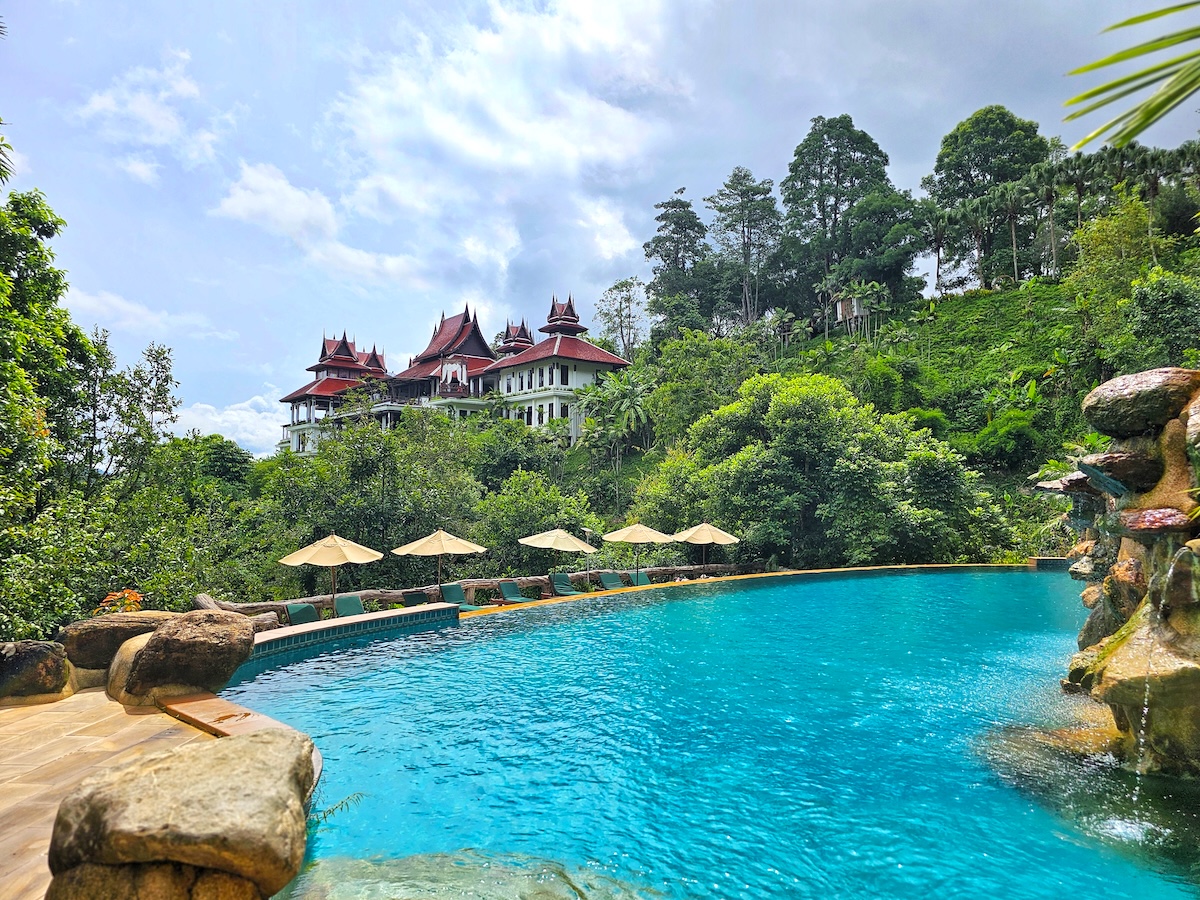 ปานวิมาน เชียงใหม่ สปา รีสอร์ท Panviman Chiang Mai Spa Resort — สระว่ายน้ำ