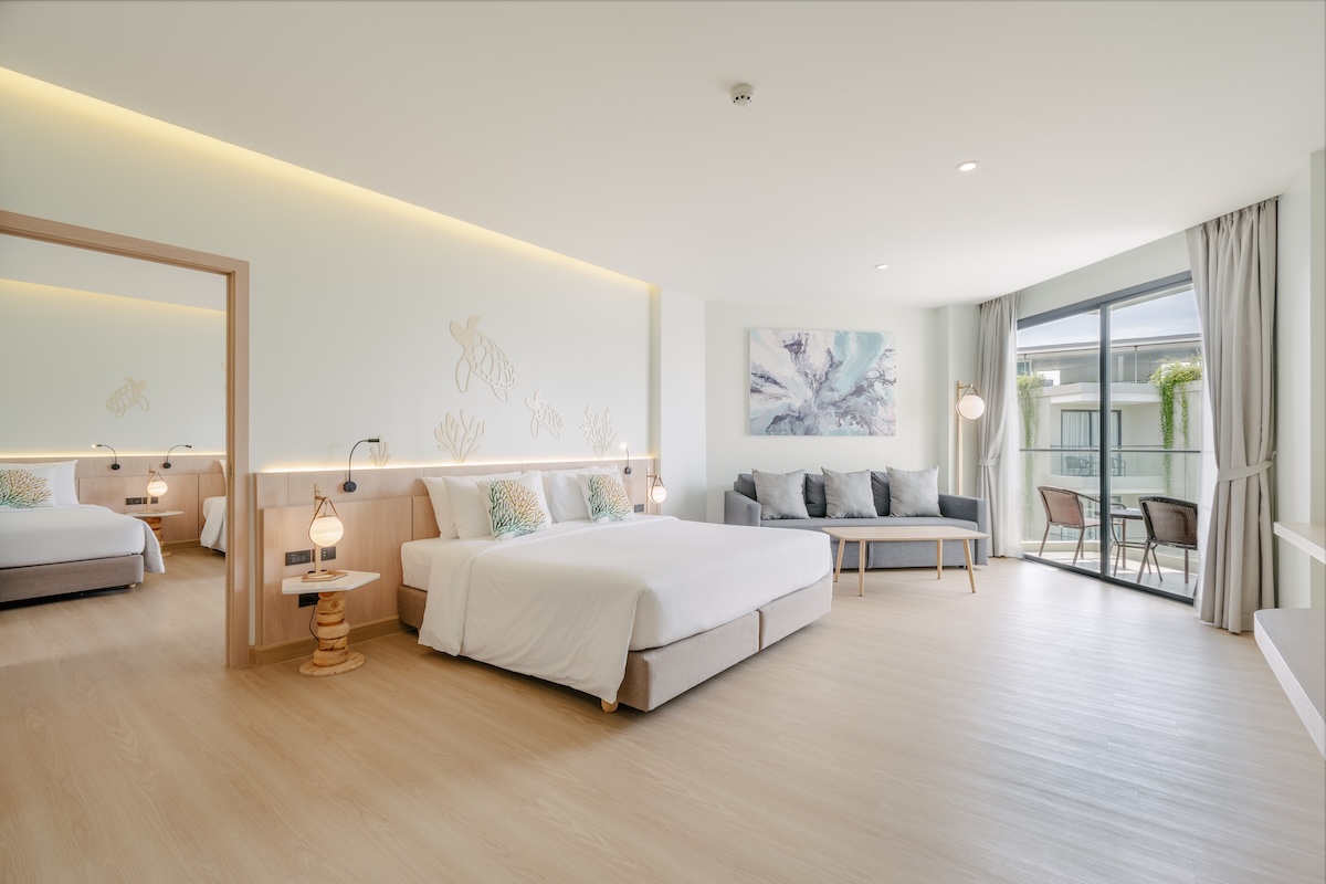 ภูเก็ต เอมเมอรัลด์ บีช รีสอร์ต Phuket Emerald Beach Resort — ห้องนอน