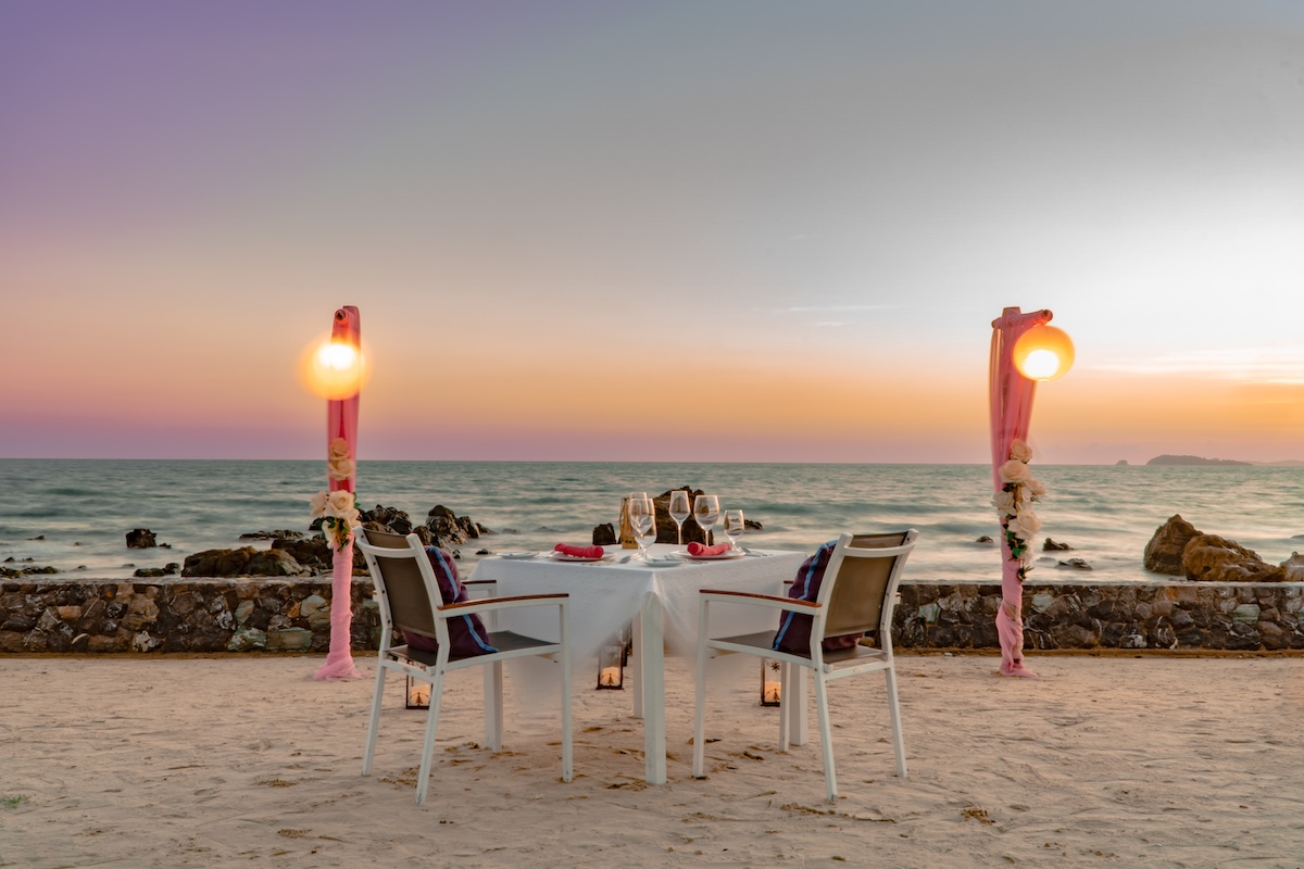 ระยอง แมริออท รีสอร์ต แอนด์ สปา Rayong Marriott Resort & Spa — ห้องอาหาร